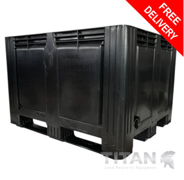 Solid Plastic Box Pallet 3 Skids - 610Litre Black